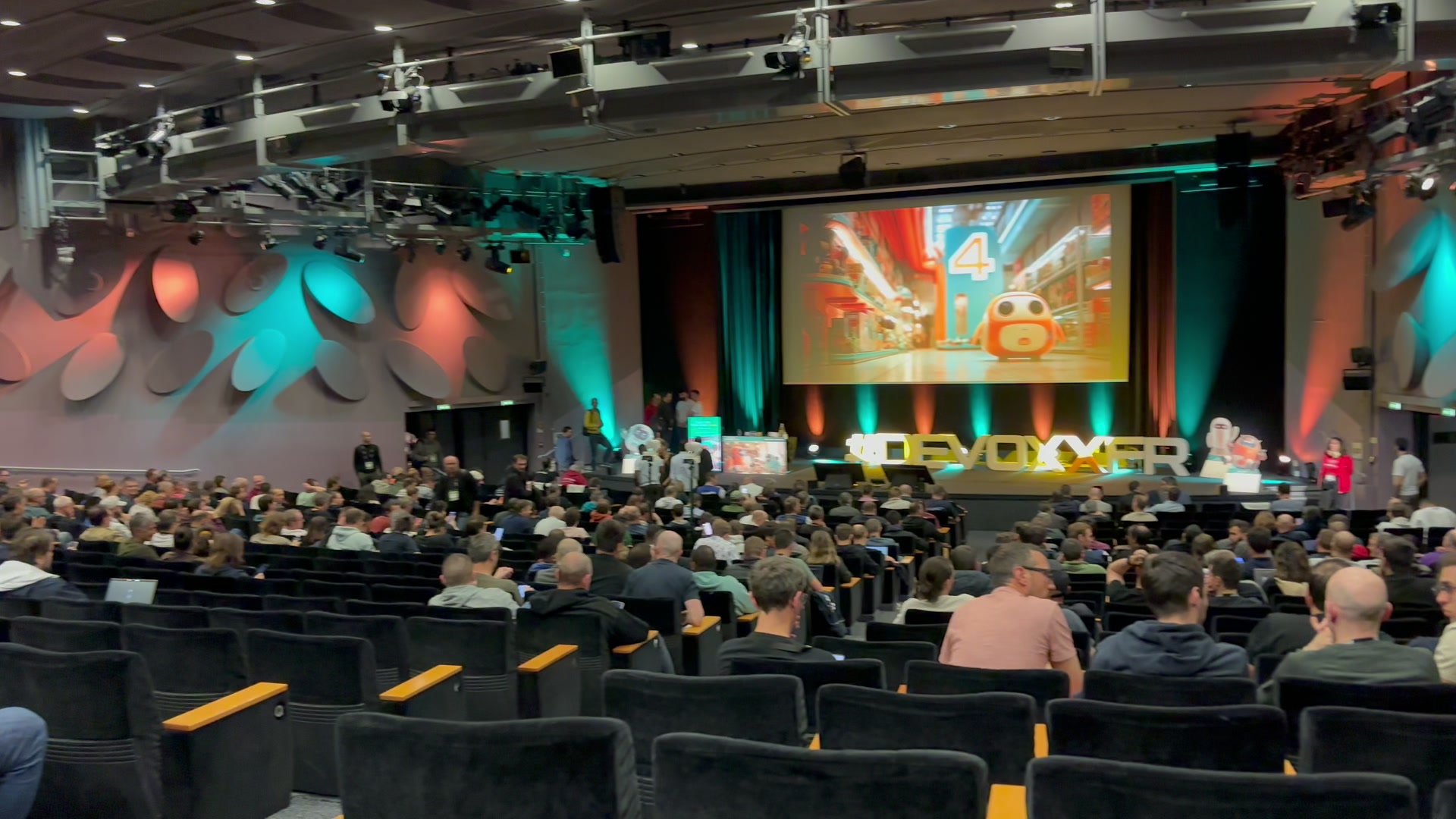 Salle plénière pleine pendant Devoxx France