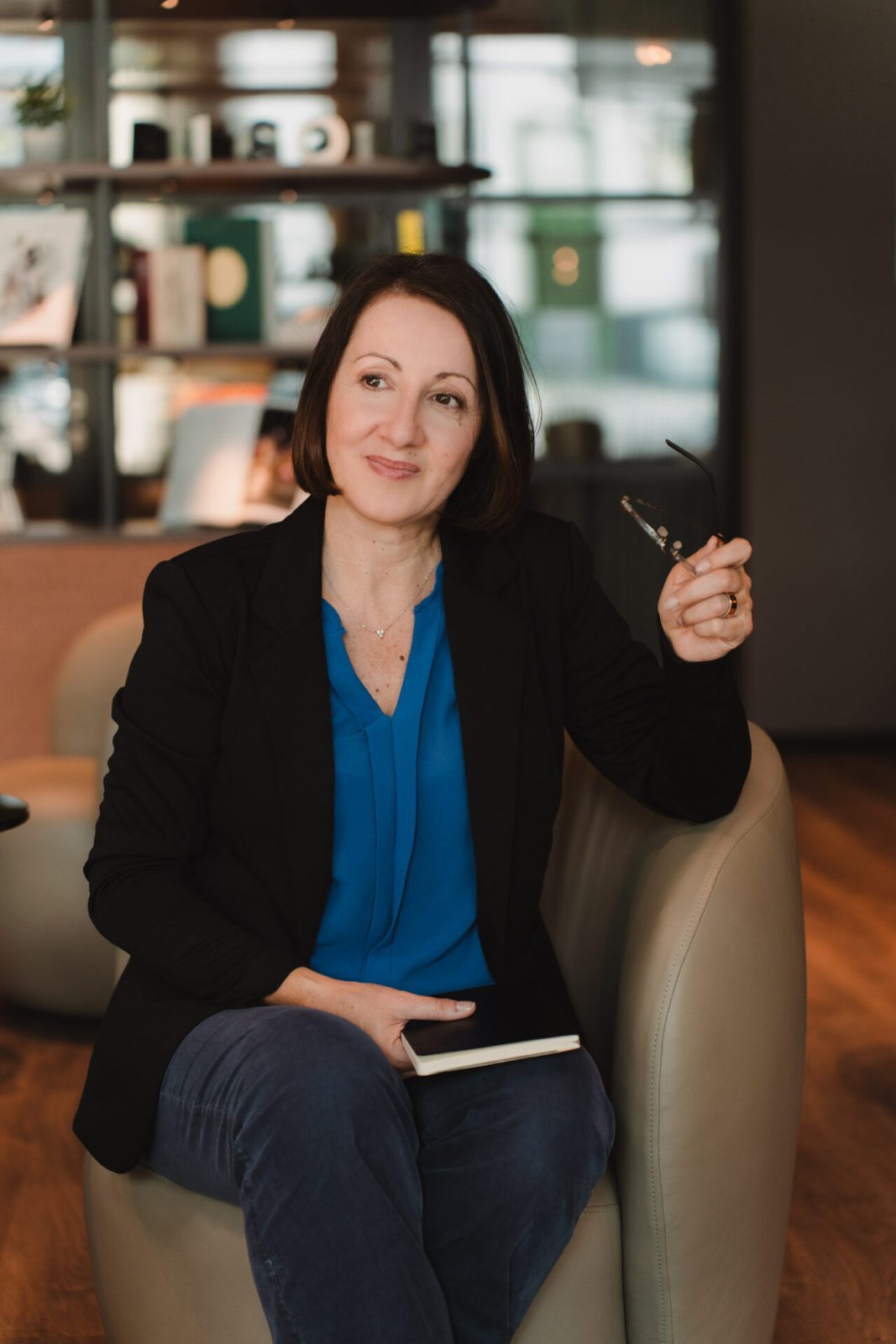 Portrait de Karine Vacca, dirigeante de 3.2.1 idCom
